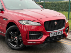 2016 Jaguar F-Pace 2.0 D180 R-Sport Auto AWD Euro 6 (s/s) 5dr in Red — image 3