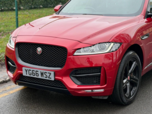 2016 Jaguar F-Pace 2.0 D180 R-Sport Auto AWD Euro 6 (s/s) 5dr in Red — image 5