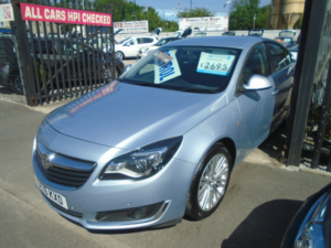 2016 Vauxhall Insignia 1.4i Turbo Design Nav Hatchback 5dr Petrol Manual Euro 6 (s/s) (140 Ps) in Silver — image 3
