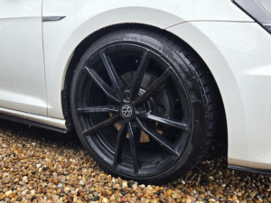 2013 Volkswagen Golf 2.0 Tdi Bluemotion Tech Gtd Euro 6 (s/s) 5dr in White — image 2