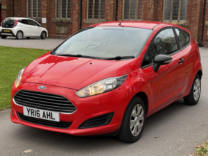 2016 Ford Fiesta 1.3 Studio in Red — image 4