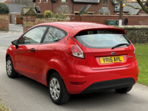 2016 Ford Fiesta 1.3 Studio in Red — image 5