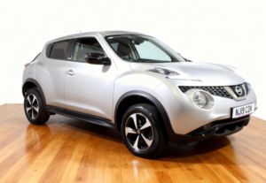 2019 Nissan Juke 1.6 Bose Personal Edition SUV 5dr Petrol Manual Euro 6 (112 Ps) in Silver — image 4