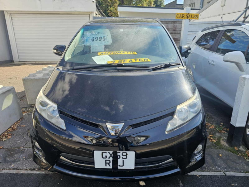 2009 Toyota Estima 2.4 Auto in Black — image 1