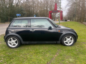 2003 MINI Hatch