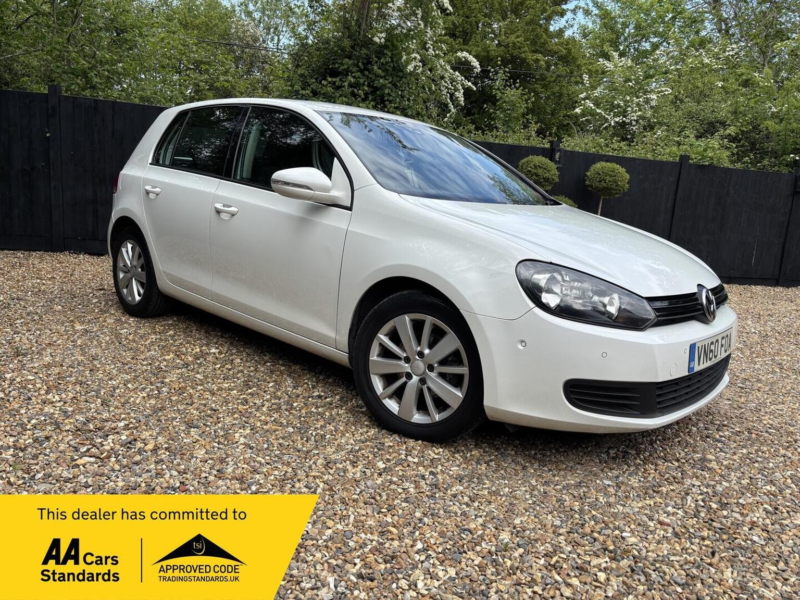 2010 Volkswagen Golf 1.6 Tdi Bluemotion Tech Se Euro 5 (s/s) 5dr in White — image 1
