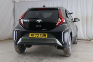 2022 Toyota Aygo X 1.0 Vvt-I Edge Euro 6 (s/s) 5dr in Green — image 3