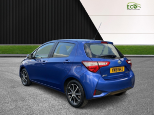 2018 Toyota Yaris 1.5 Vvt-H Icon Tech in Blue — image 6