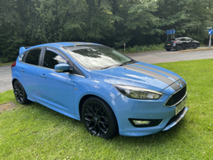 2015 Ford Focus 1.5 T Ecoboost Zetec S in Blue — image 2