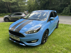 2015 Ford Focus 1.5 T Ecoboost Zetec S in Blue — image 4
