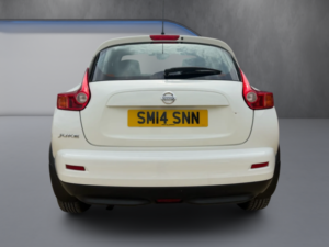 2014 Nissan Juke 1.6 Visia in White — image 5