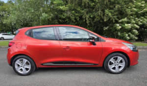 2014 Renault Clio 1.2 Dynamique Medianav 1.2 16v 75 in Red — image 6