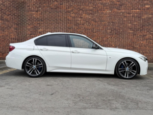 2018 BMW 3 Series 2.0 320i M Sport Shadow Edition Auto Euro 6 (s/s) 4dr in White — image 6