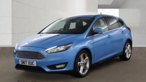 2017 Ford Focus 1.0 T Ecoboost Zetec in Blue — image 2