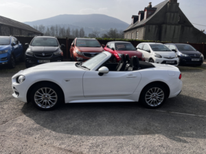 2018 Fiat 124 Spider 1.4 124 Spider 1.4 Multiair Turbo 140hp Classica in White — image 2