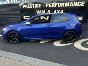 2018 Volkswagen Golf 2.0 Tsi R in Blue — image 2