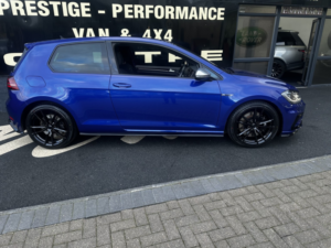 2018 Volkswagen Golf 2.0 Tsi R in Blue — image 3