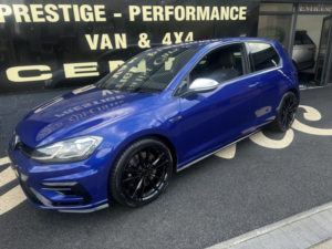 2018 Volkswagen Golf 2.0 Tsi R in Blue — image 4