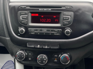 2013 Kia Ceed 1.6 Crdi Ecodynamics 2 Euro 5 (s/s) 5dr in Silver — image 4