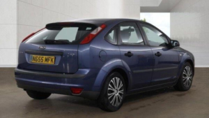 2006 Ford Focus 1.6 Lx 5dr in Blue — image 4