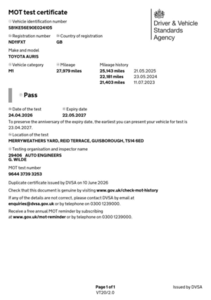 2011 Toyota Auris 1.6 V-Matic Sr Euro 5 5dr in Silver — image 5