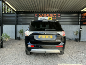 2014 Mitsubishi Outlander 2.2 Di-D Gx3 in Black — image 6