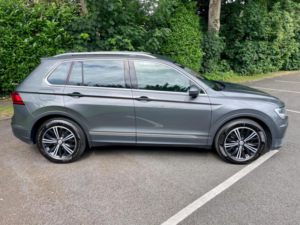 2018 Volkswagen Tiguan 2.0 Tdi Se Navigation DSG Euro 6 (s/s) 5dr in Grey — image 2