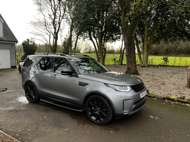 2019 Land Rover Discovery 3.0 Sd V6 Hse Luxuryrear Dvd,digital Tv,pan Roof,lr Service History in Grey — image 1