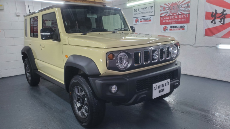 2025 Suzuki Jimny 1.5 Auto 5 Door 2025 4WD in Beige — image 1