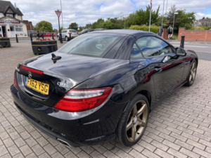 2012 Mercedes-Benz Slk 2.1 Slk250 Cdi Blueefficiency Amg Sport in Black — image 2