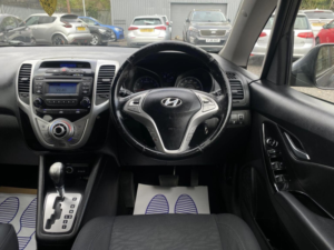 2011 Hyundai Ix20 1.6 Active Auto Euro 5 5dr in Grey — image 4
