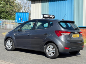 2011 Hyundai Ix20 1.6 Active Auto Euro 5 5dr in Grey — image 6