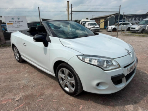 2011 Renault Megane 1.4 Tce Dynamique Tomtom Euro 5 2dr in White — image 5