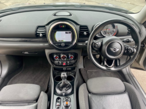 2016 MINI Clubman 1.5 Cooper Estate 6dr Petrol Manual Euro 6 (s/s) (136 Ps) in Silver — image 5