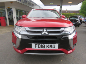 2018 Mitsubishi Outlander 2.0h 12kwh 4h CVT 4WD Euro 6 (s/s) 5dr in Red — image 5