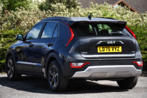 2025 Kia Niro 1.6 Gdi 11.1kwh 2 SUV 5dr Petrol Plug-In Hybrid Dct Euro 6 (s/s) (168 Bhp) in Grey — image 3