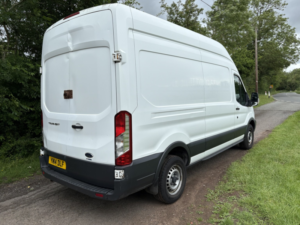 2014 Ford Transit 2.2 Tdci 350 in White — image 3