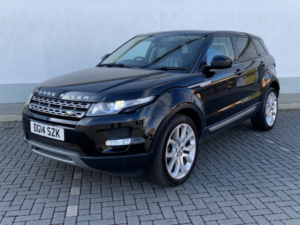 2014 Land Rover Range Rover Evoque 2.2 Sd4 Pure Tech Automatic 5-Door in Black — image 4