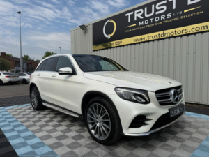 2017 Mercedes-Benz Glc 2.1 Glc250d Amg Line (premium) G-Tronic 4matic Euro 6 (s/s) 5dr in White — image 3