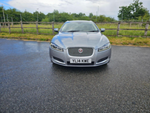 2014 Jaguar Xf 2.2d Portfolio Sportbrake Auto Euro 5 (s/s) 5dr in Grey — image 3