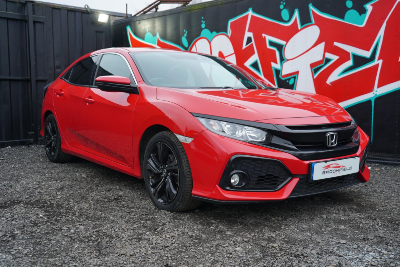 2017 Honda Civic 1.0 Vtec Turbo Sr Hatchback 5dr Petrol CVT Euro 6 (s/s) (129 Ps) in Red — image 1