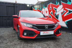 2017 Honda Civic 1.0 Vtec Turbo Sr Hatchback 5dr Petrol CVT Euro 6 (s/s) (129 Ps) in Red — image 3