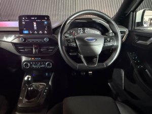 2018 Ford Focus 1.0 T Ecoboost St-Line X in White — image 5
