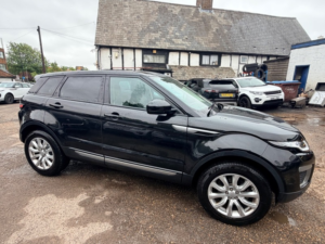 2016 Land Rover Range Rover Evoque Ed4 Se in Black — image 2
