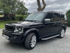 2016 Land Rover Discovery 4 Landmark Sdv6 in Black — image 6