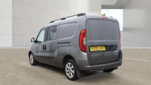 2017 Fiat Doblo 1.6 Multijetii 16v Maxi Sx L2 H1 6dr in Grey — image 5
