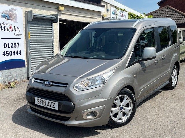 2018 Ford Tourneo Connect 1.5 Tdci Titanium in Silver — image 1