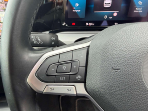 2021 Volkswagen Golf 1.5 Tsi Life Euro 6 (s/s) 5dr in Black — image 5