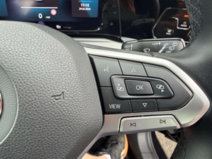 2021 Volkswagen Golf 1.5 Tsi Life Euro 6 (s/s) 5dr in Black — image 6