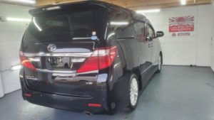 2013 Toyota Alphard 3.5cc Rear Lounge Seats 32k Miles in Black — image 4
